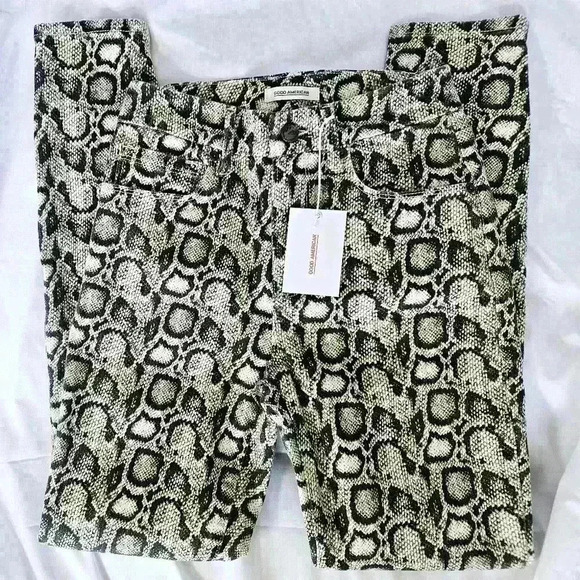 ๐ NWT ๐ Good American Good Legs Snake Jeans, Size 2 - Picture 2 of 8